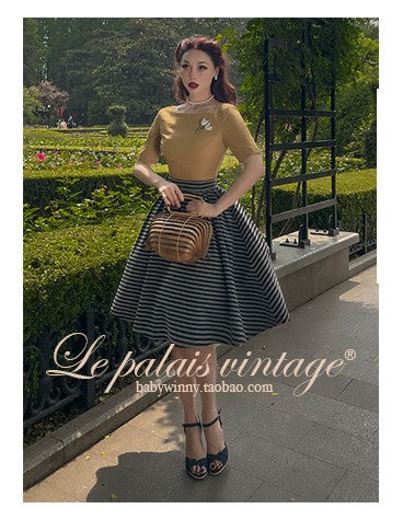 Le Palais Vintage Luxury Ginger Strip Long Puffy Banquet Dress-Lunaia