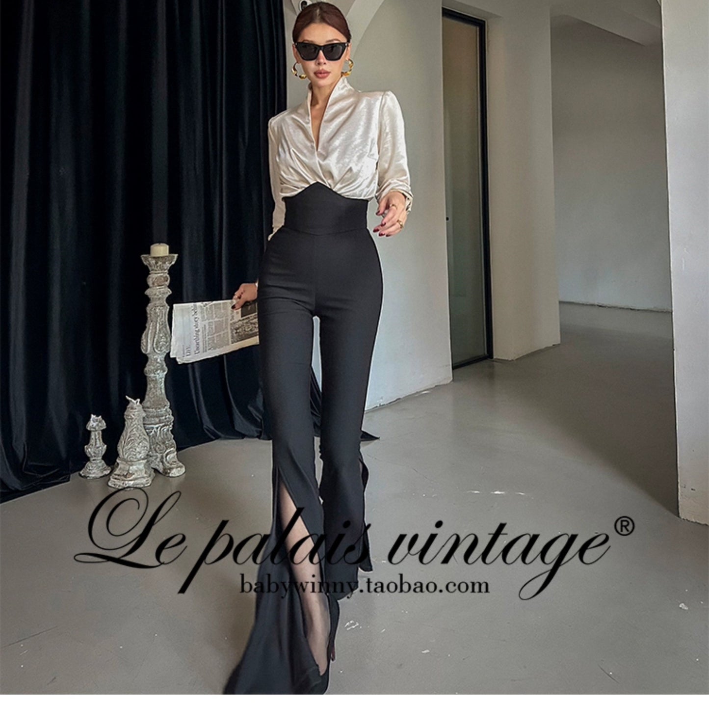 Le Palais Vintage High Waist Slit Flare Black Trousers  Kirmo  ( V )