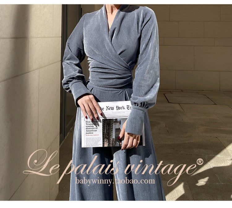 Le Palais Vintage Elegant long sleeves  V-neck matte velvet dinner wrap top-Maryann