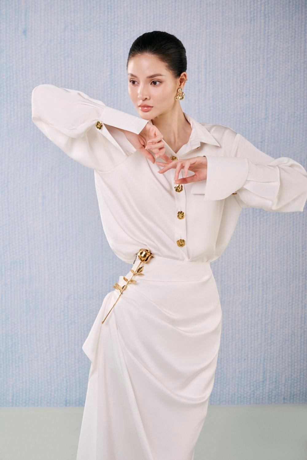 White Plan Straight Collared Neck Silk Blend gold button-down white shirt blouse top -Diamond Top