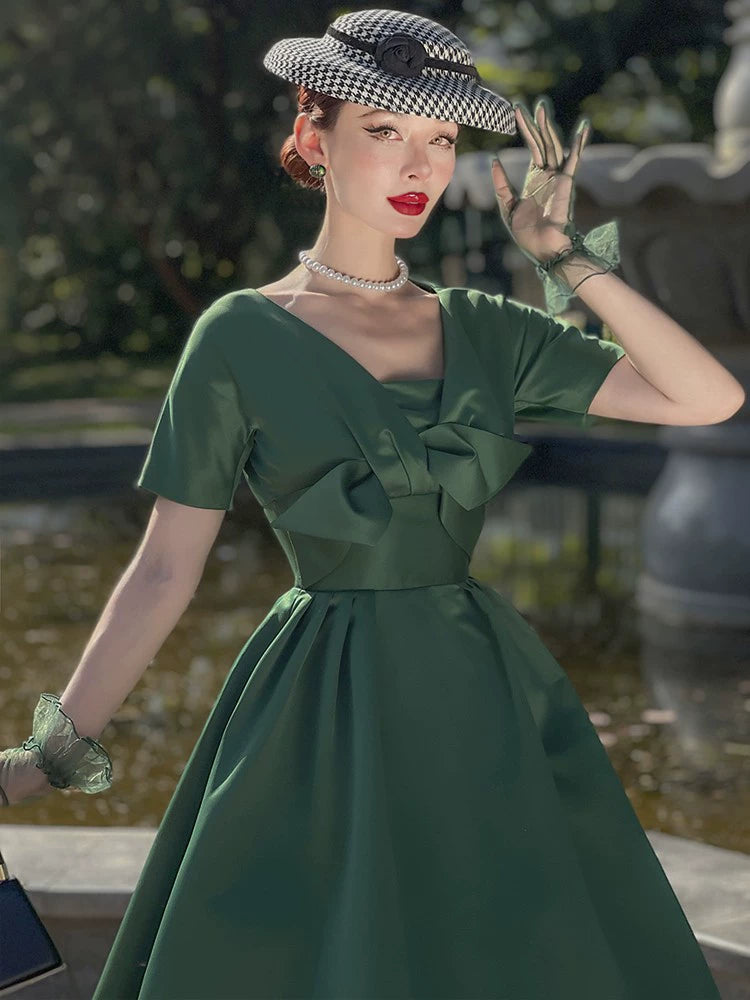 Le Palais Vintage Elegant V-Neck 50s Classic Emerald Bow Tuff Dress-Raina