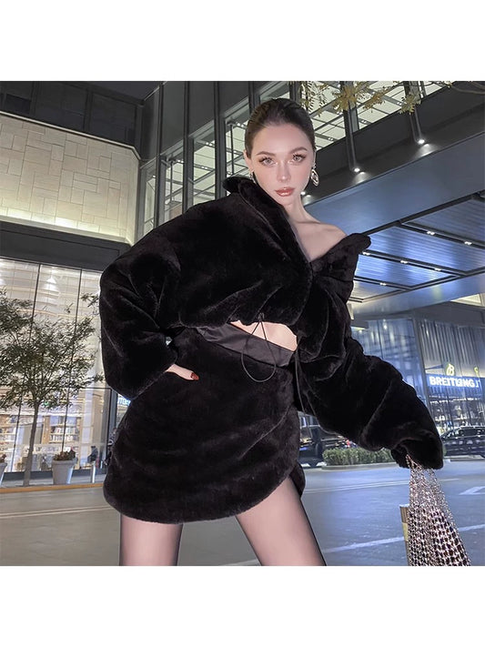 Le Palais Vintage Luxury Black Long Sleeves Short Faux Fur Short Coat and Dinner Skirt Suit-Selena