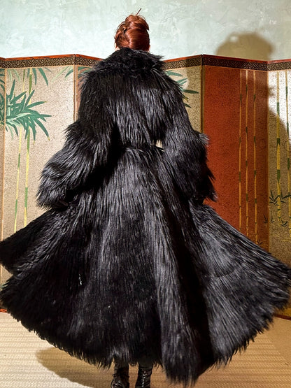 Le Palais Vintage Elegant Black Seal Heavy Long Fur Winter Coat -Raven